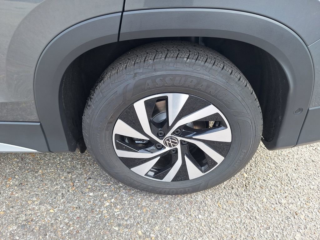 New 2026 Volkswagen Tiguan S image 23
