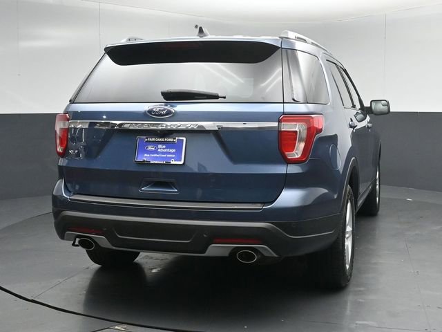 Certified 2018 Ford Explorer XLT image 3