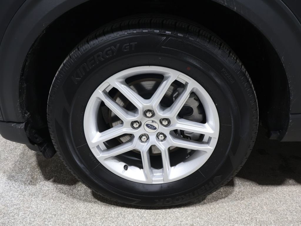 Used 2025 Ford Explorer Active image 8