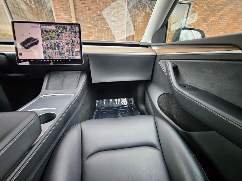 Used 2024 Tesla Model Y Long Range image 53