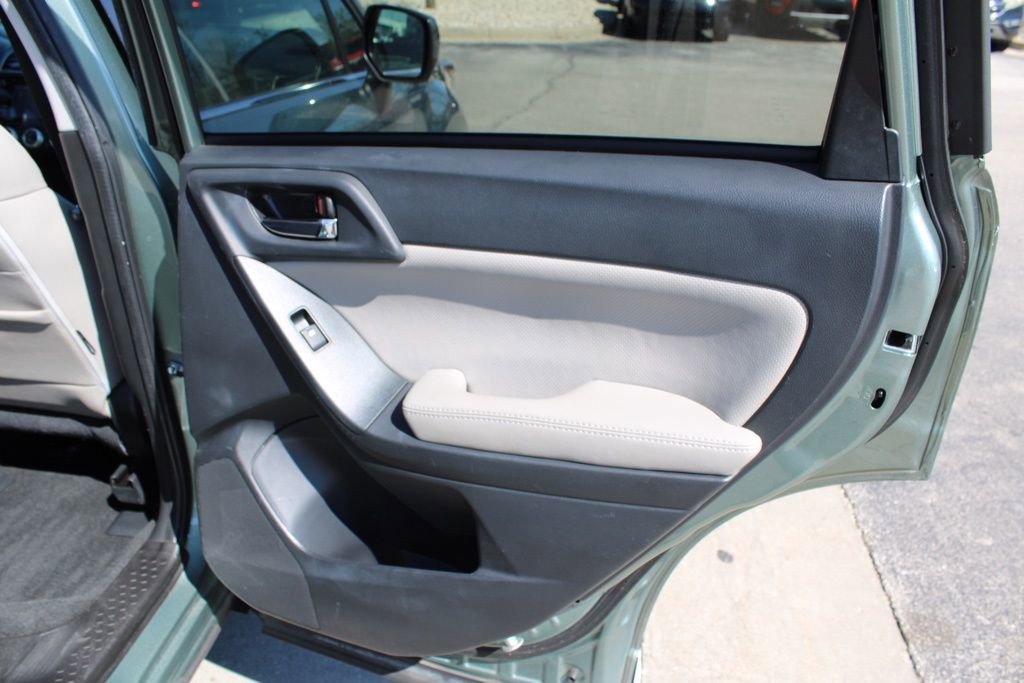 Used 2017 Subaru Forester 2.5i Limited image 24