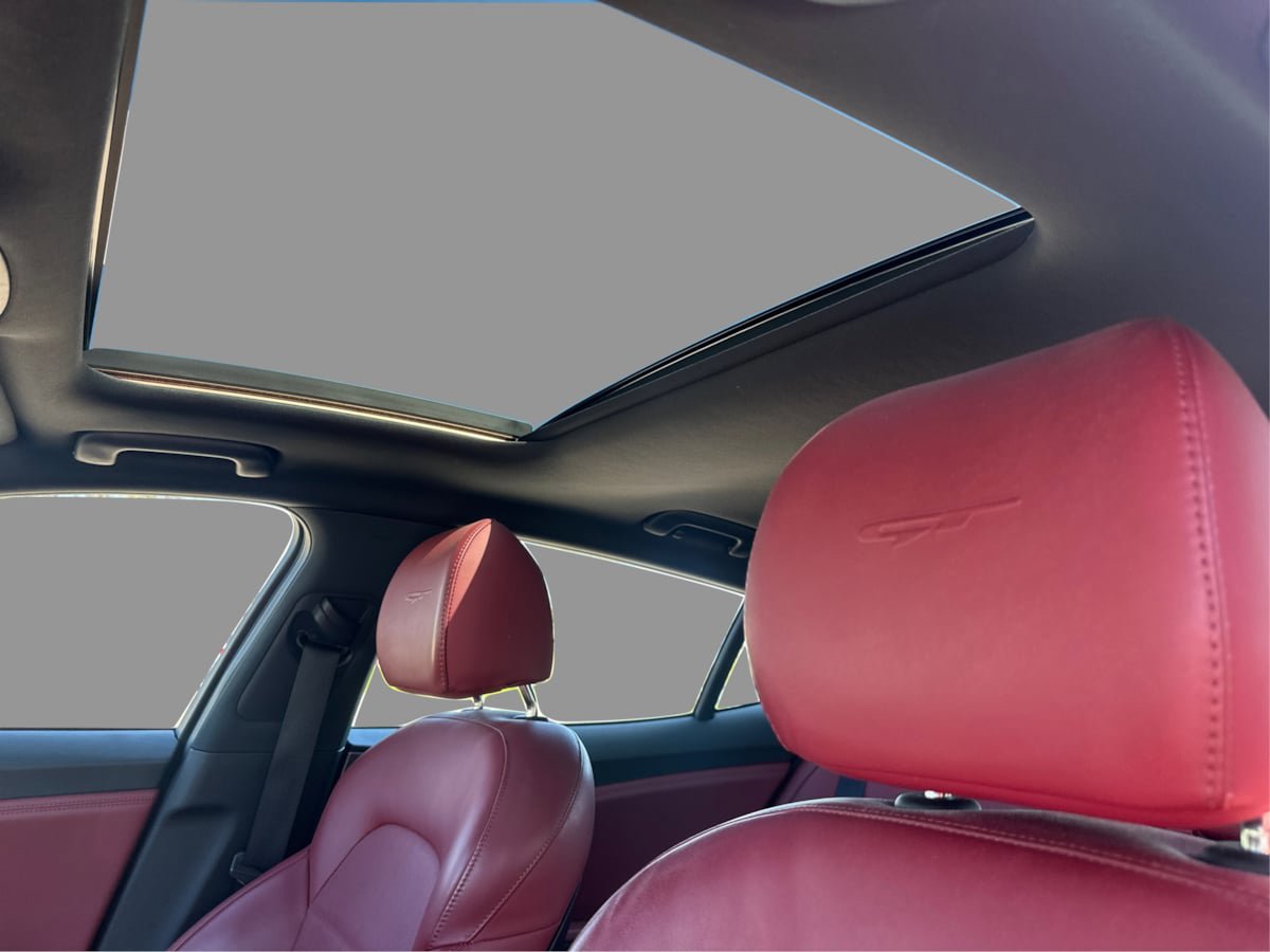 Used 2019 Kia Stinger GT2 AWD/4WD image 33