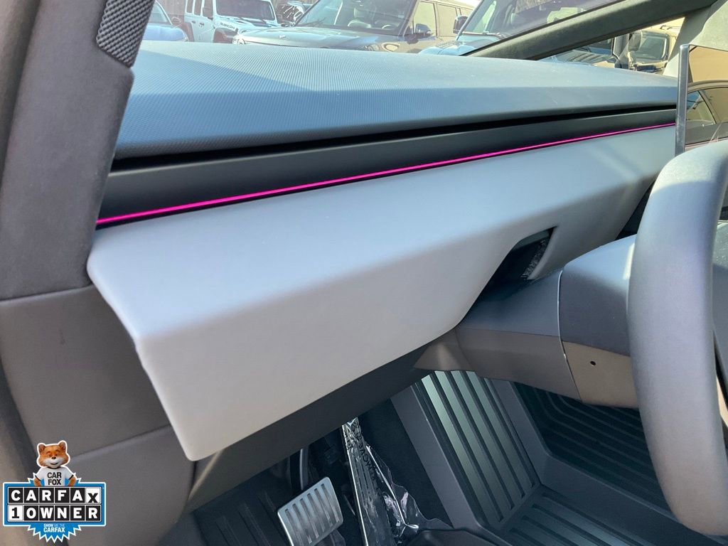 Used 2024 Tesla Cybertruck AWD Crew Cab image 20