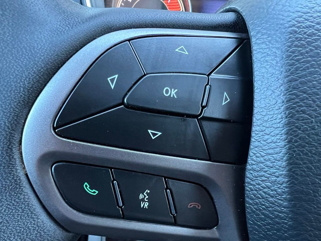 Used 2022 Jeep Cherokee Limited w/ Mopar Interior Package image 43