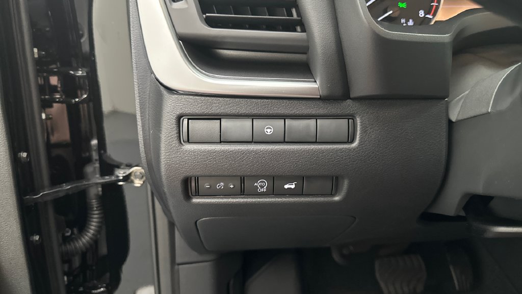 New 2026 Nissan Rogue SV AWD/4WD image 16