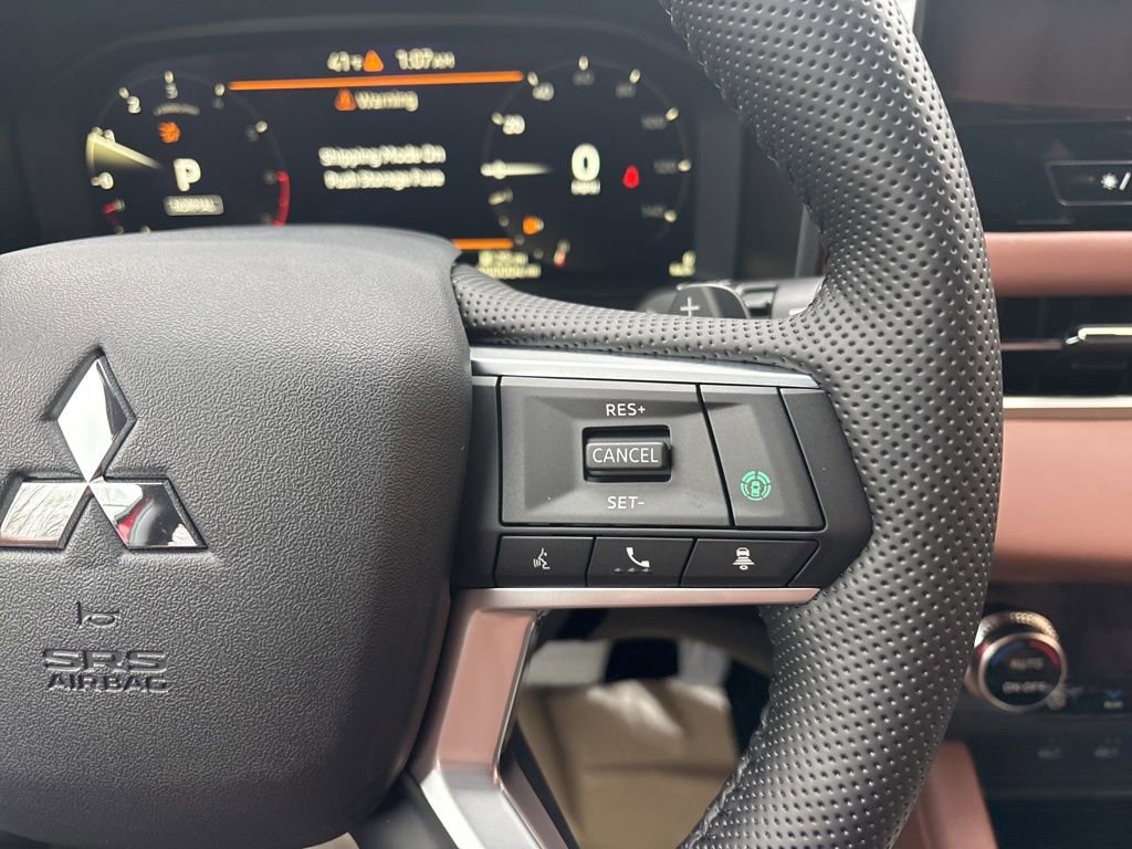 New 2026 Mitsubishi Outlander SEL FWD image 17