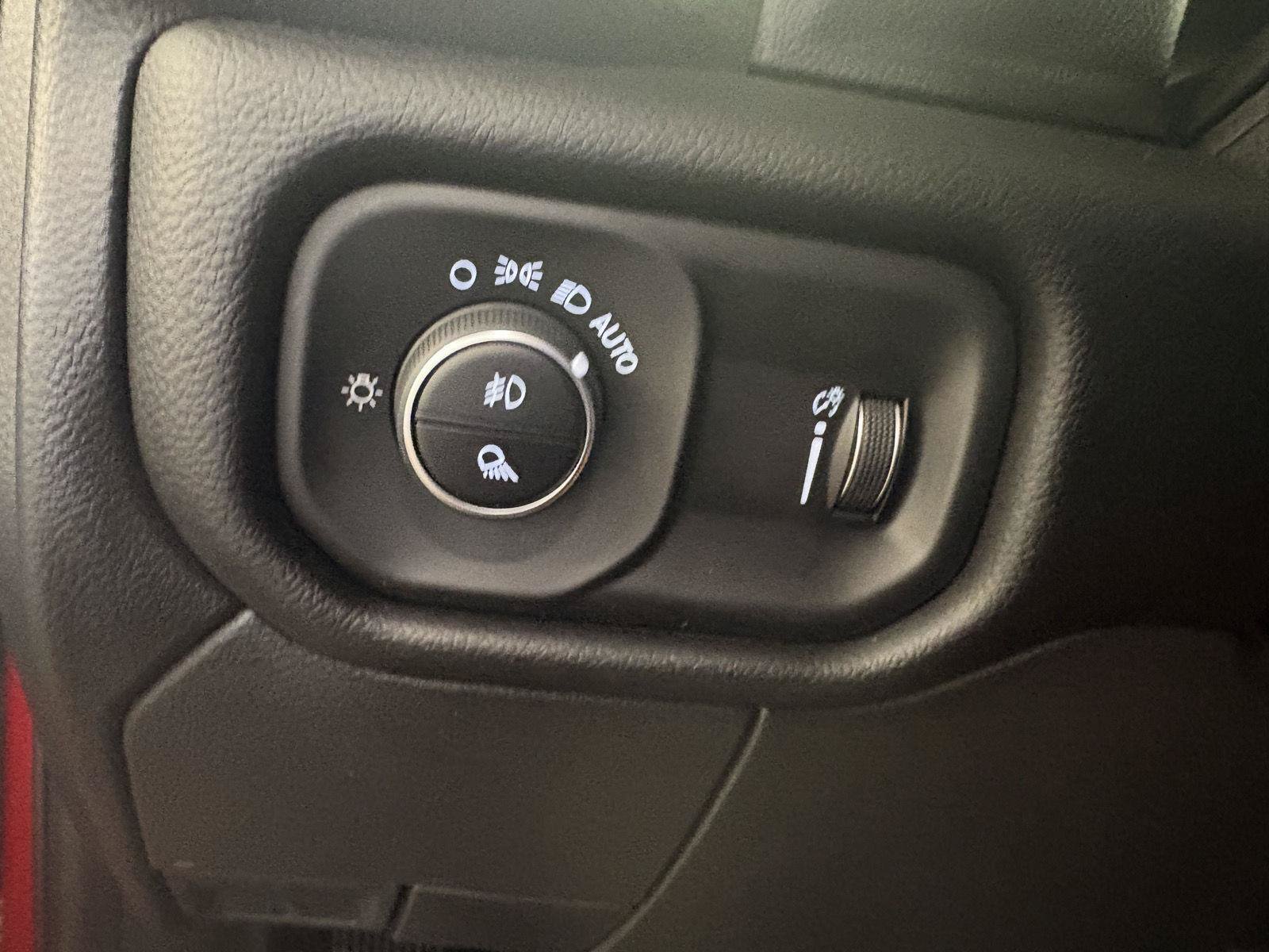Used 2026 RAM 2500 Big Horn AWD/4WD image 24