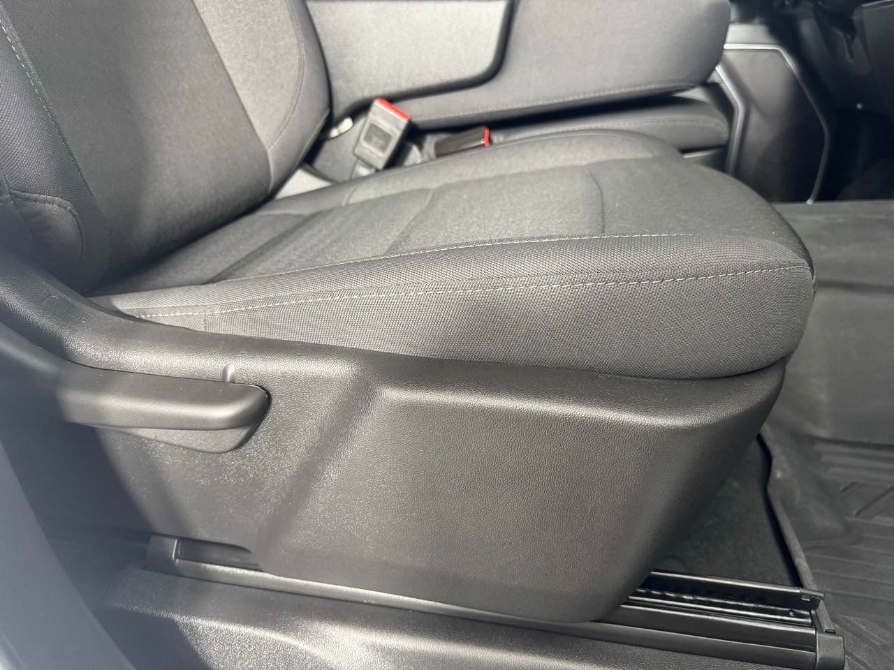 Used 2025 Chevrolet Silverado 2500 LT image 36