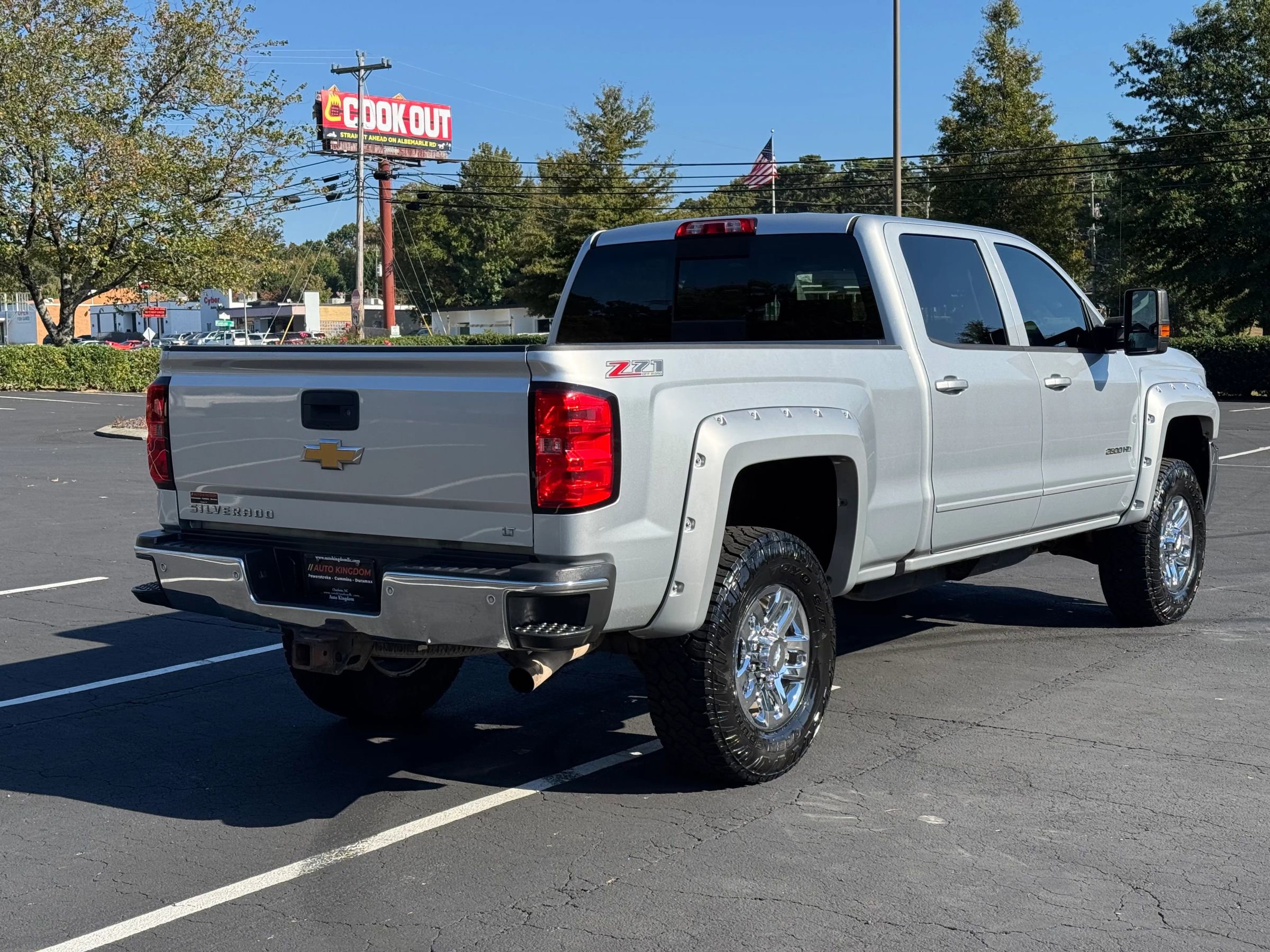 Used 2016 Chevrolet Silverado 2500 LT w/ LT Convenience Package image 6