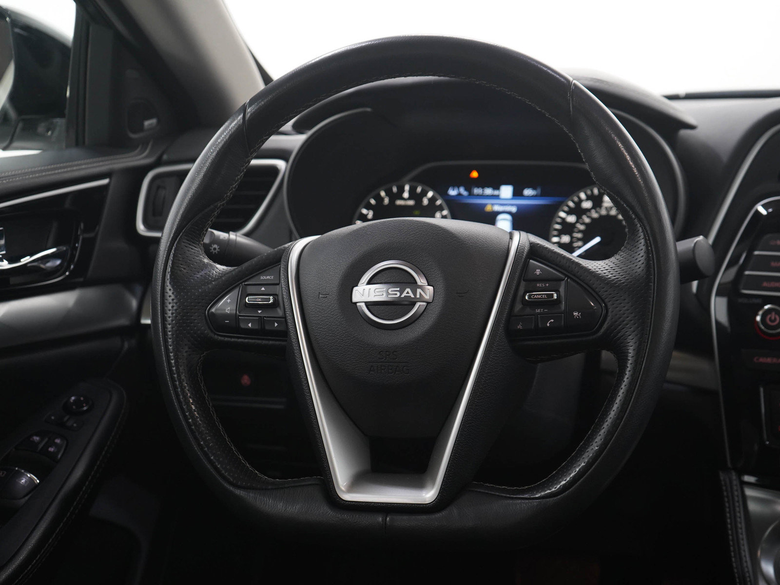 Used 2023 Nissan Maxima SL FWD image 15