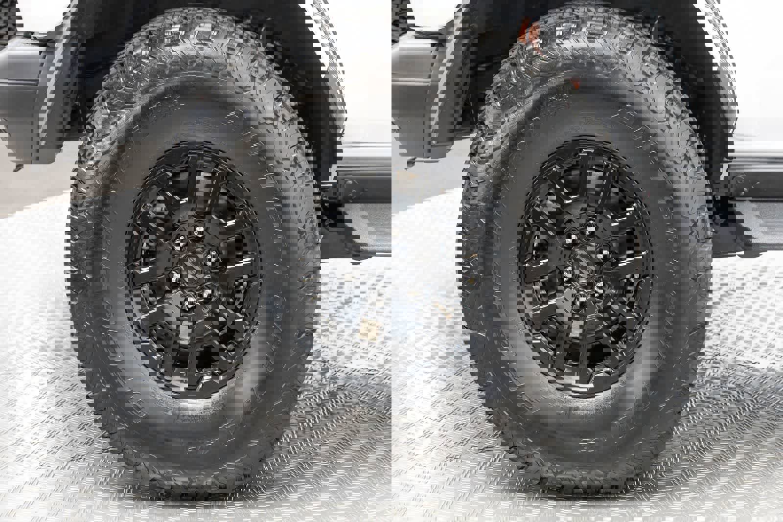 Used 2025 Ford Bronco Raptor w/ Interior Carbon Fiber Pack image 47