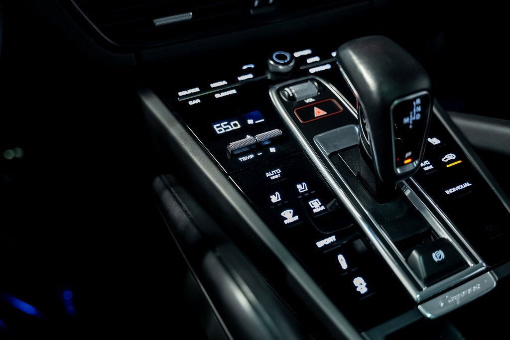 Used 2022 Porsche Cayenne S Platinum image 53