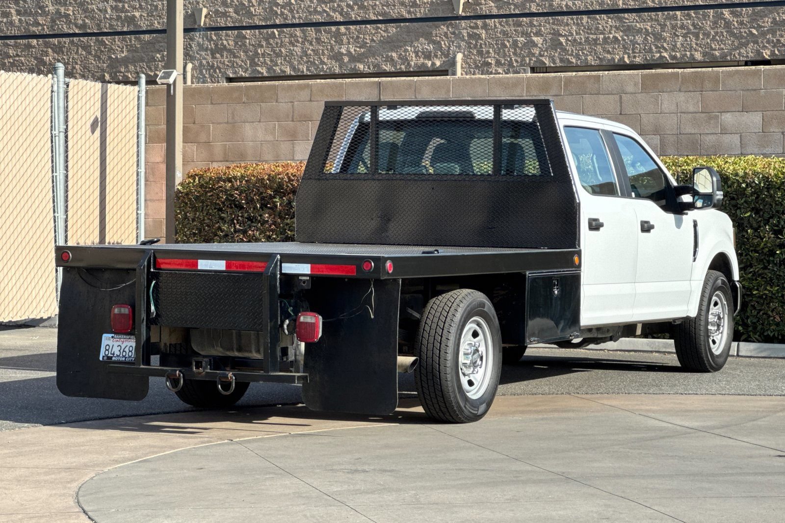Used 2022 Ford F350 XL w/ Power Equipment Group RWD image 4
