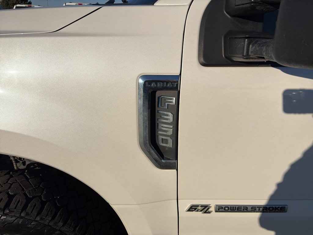 Used 2019 Ford F350 Lariat w/ Lariat Ultimate Package AWD/4WD image 9