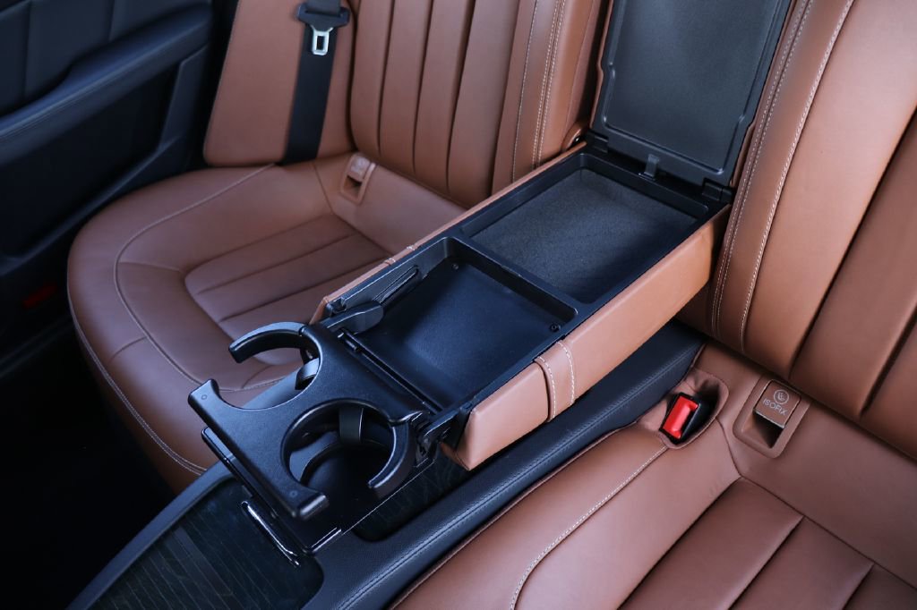 Used 2018 Mercedes-Benz CLS 550 w/ Premium 2 Package image 63