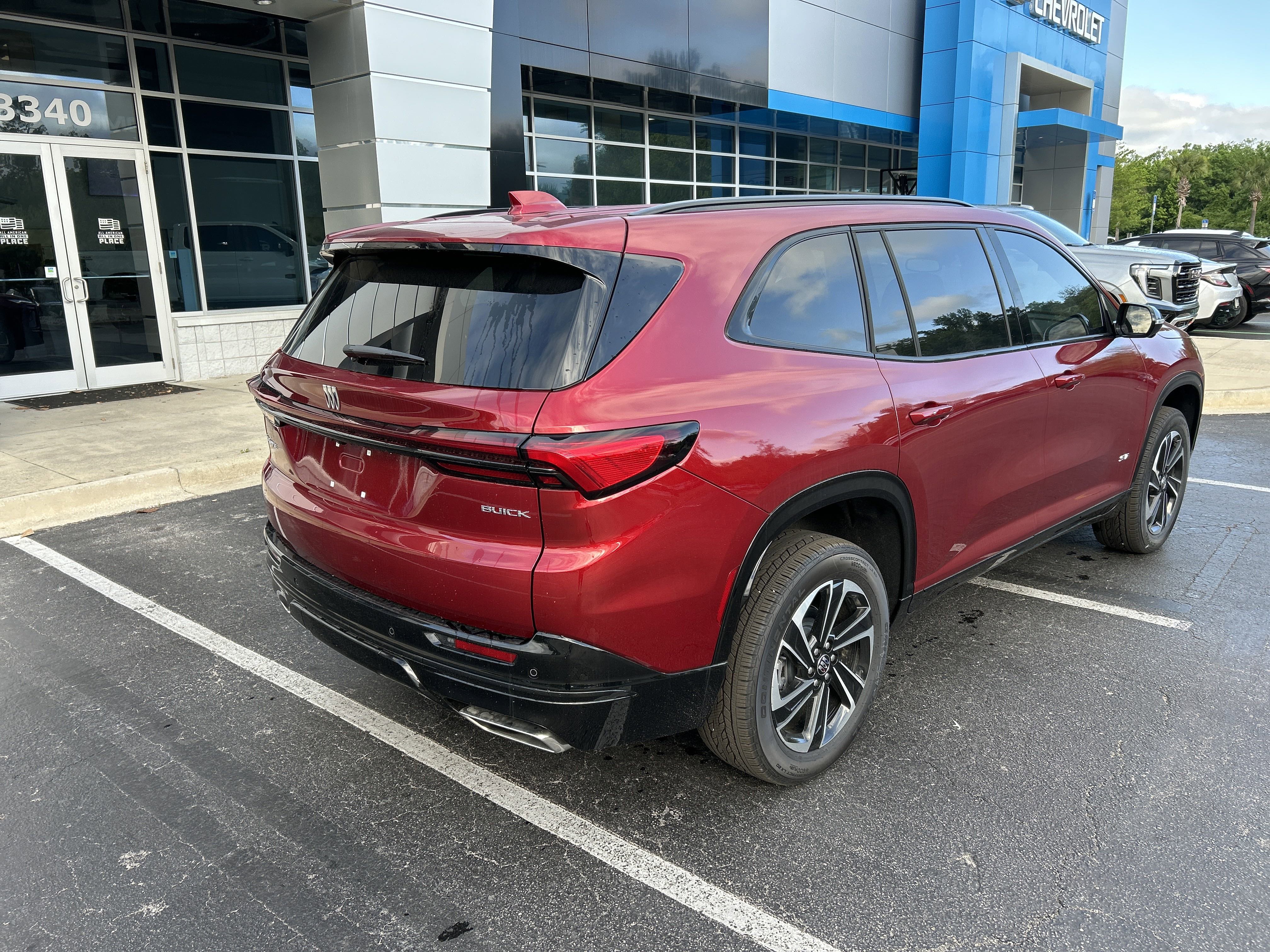 New 2025 Buick Enclave Sport Touring w/ Power Package image 8