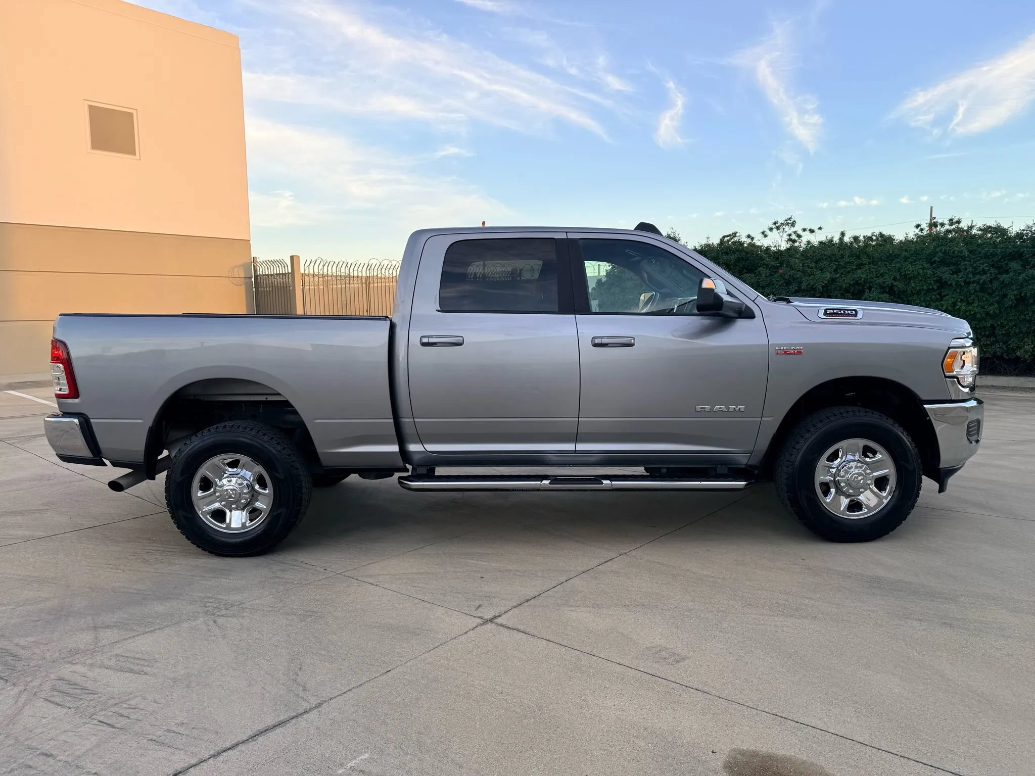 Used 2022 RAM 2500 Big Horn AWD/4WD image 4