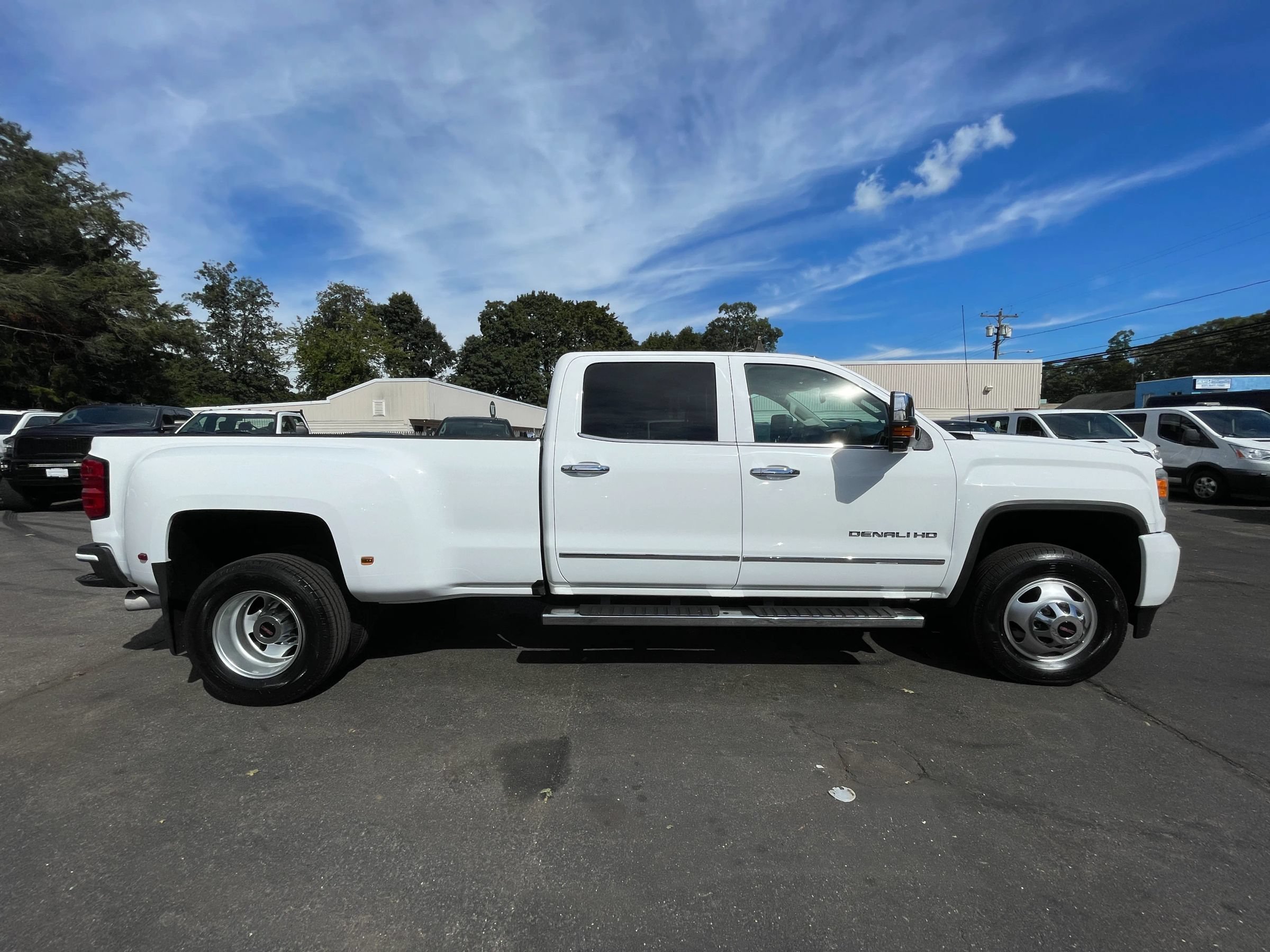 Used 2015 GMC Sierra 3500 Denali w/ Duramax Plus Package AWD/4WD image 6