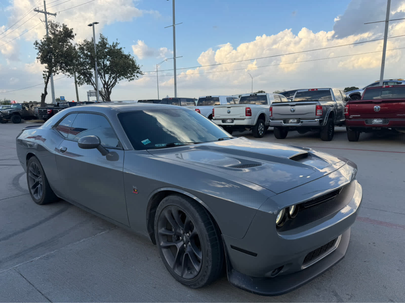 Used 2023 Dodge Challenger R/T Scat Pack RWD image 5