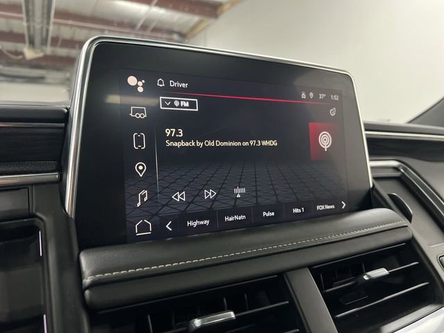 Certified 2022 GMC Yukon SLT w/ SLT Premium Package AWD/4WD image 13