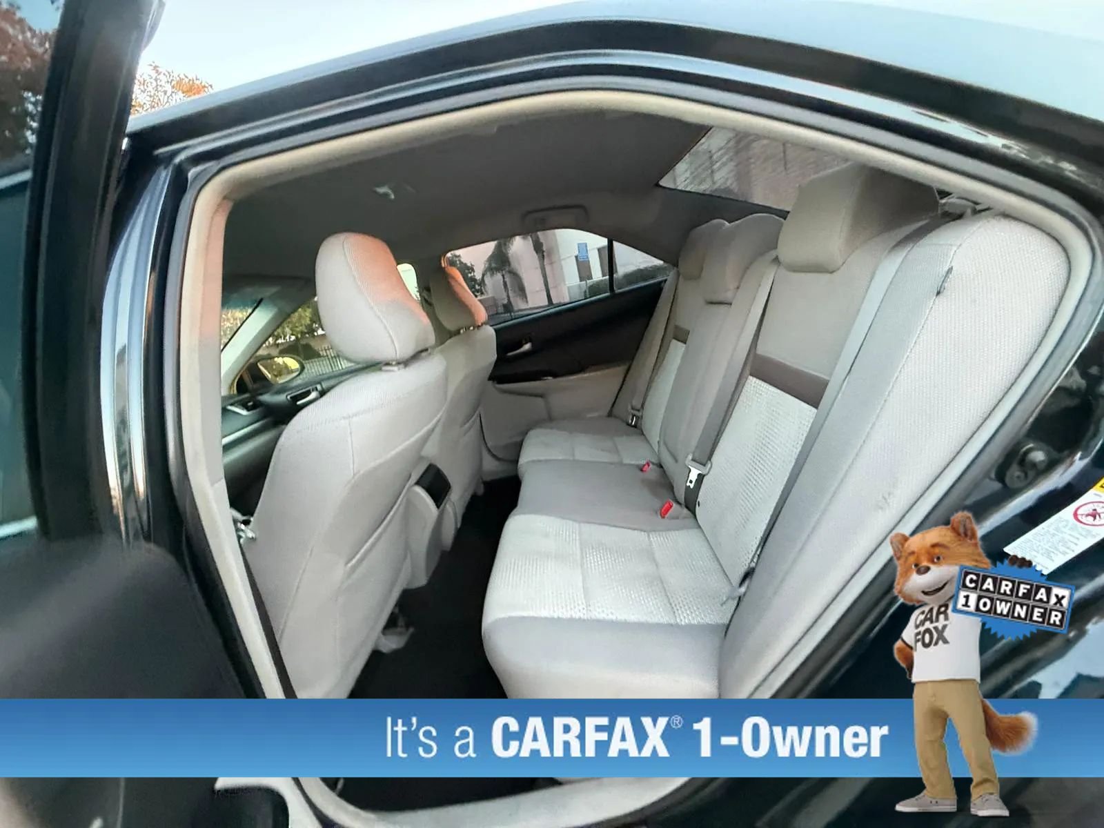 Used 2014 Toyota Camry LE FWD image 29
