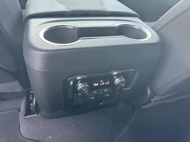 New 2026 GMC Yukon AT4 w/ AT4 Premium Plus Package AWD/4WD image 21