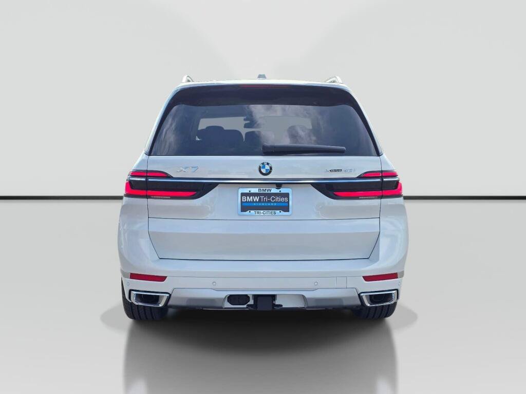 New 2027 BMW X7 xDrive40i AWD/4WD image 4
