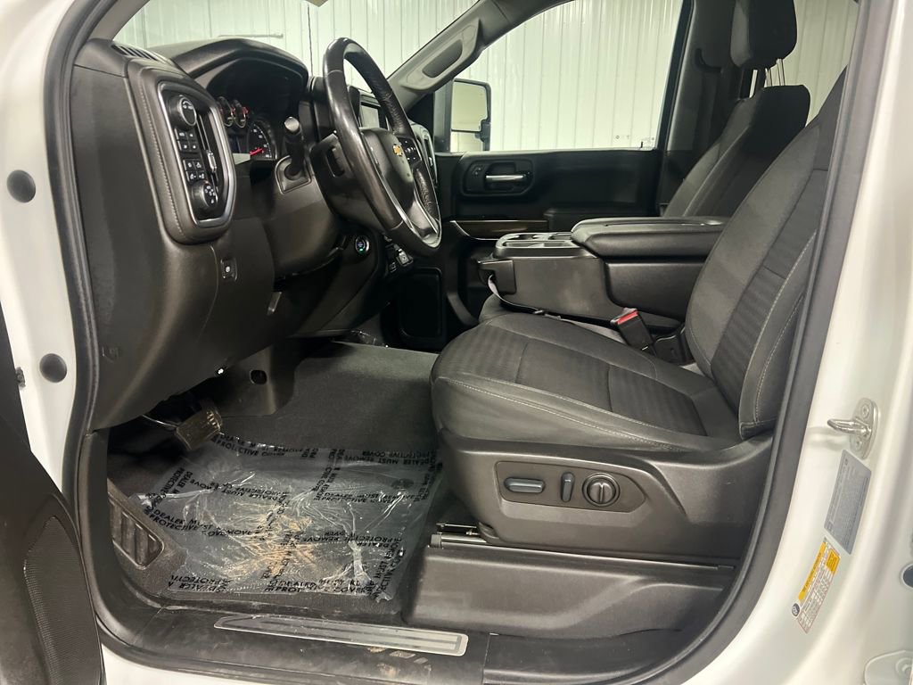 Used 2022 Chevrolet Silverado 3500 LT w/ Convenience Package image 12