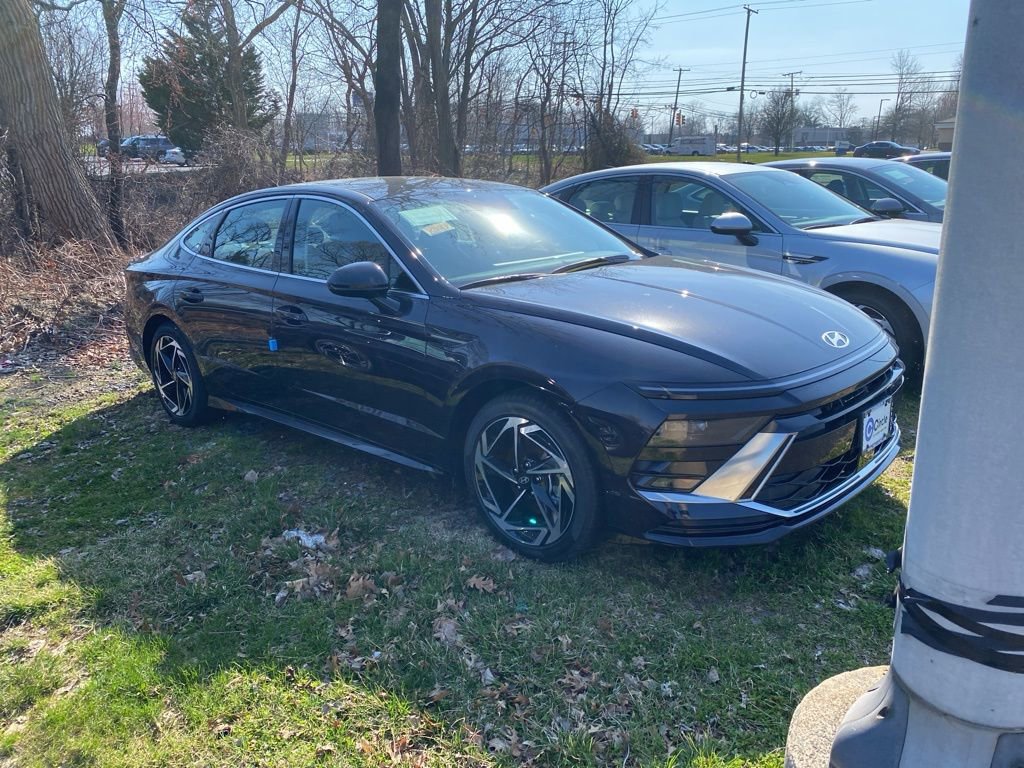 New 2026 Hyundai Sonata SEL AWD/4WD image 1