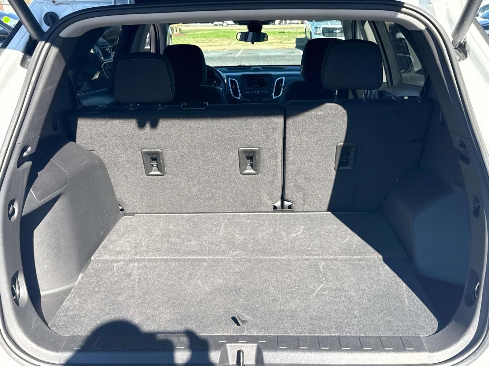 Used 2024 Chevrolet Equinox LT image 25