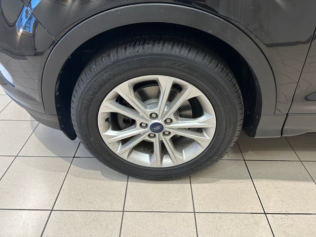 Used 2019 Ford Escape SE FWD image 25