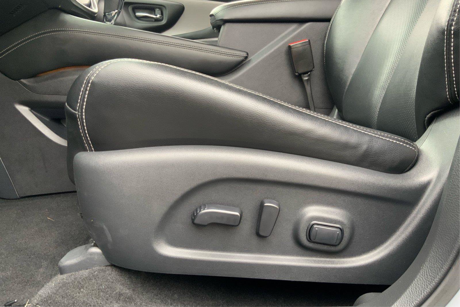 Used 2024 Nissan Murano SL AWD/4WD image 17