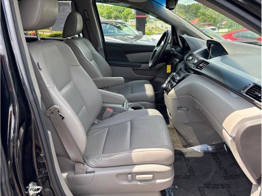 Used 2013 Honda Odyssey Touring image 16