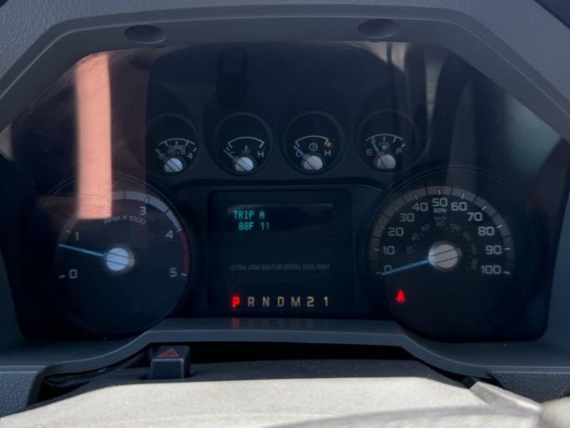 Used 2012 Ford F550 2WD Crew Cab Super Duty w/ Payload Upgrade Pkg image 21