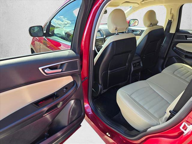 Used 2018 Ford Edge SEL w/ Equipment Group 201A FWD image 12