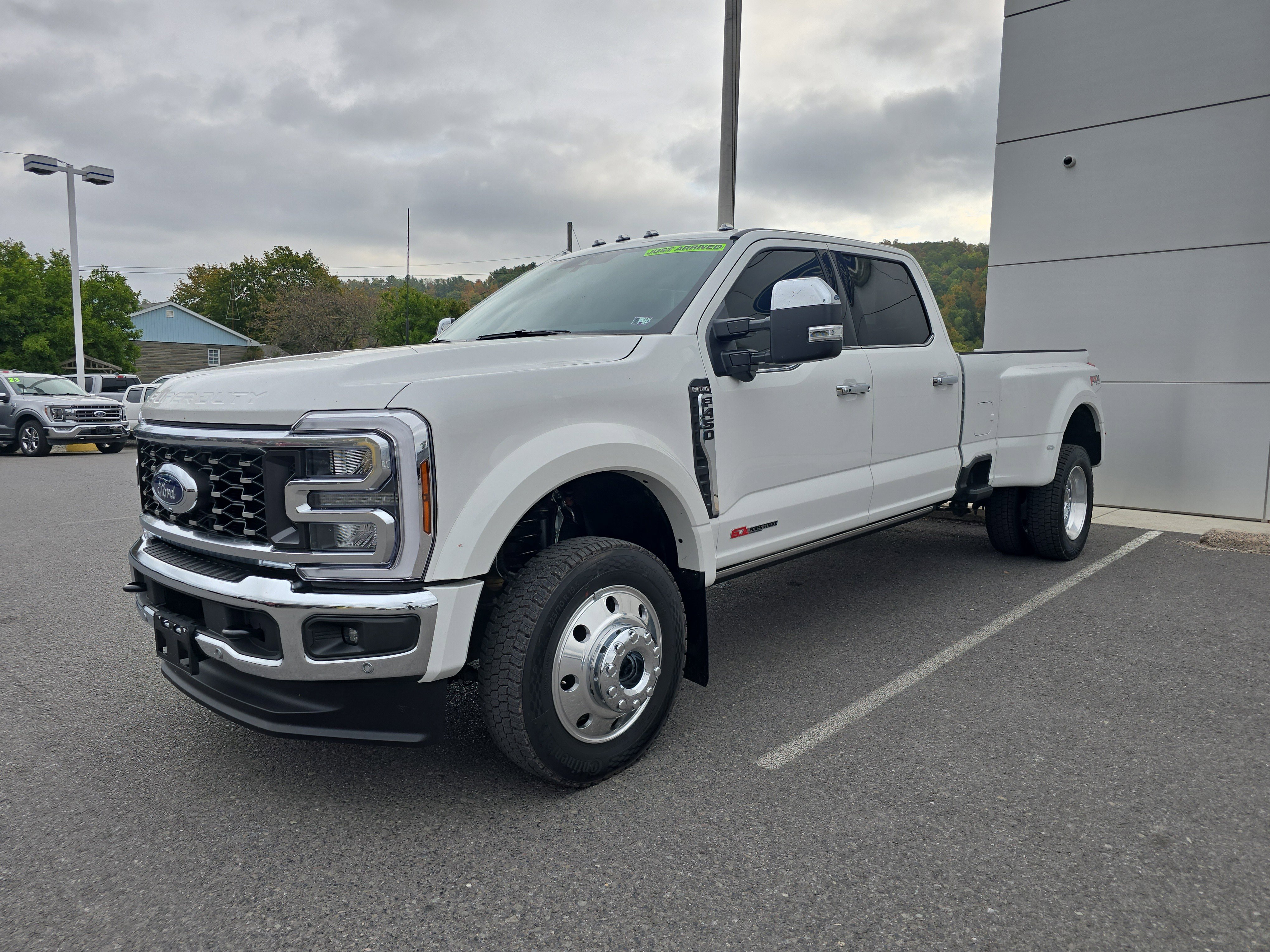 Used 2025 Ford F450 King Ranch w/ Chrome Package image 8