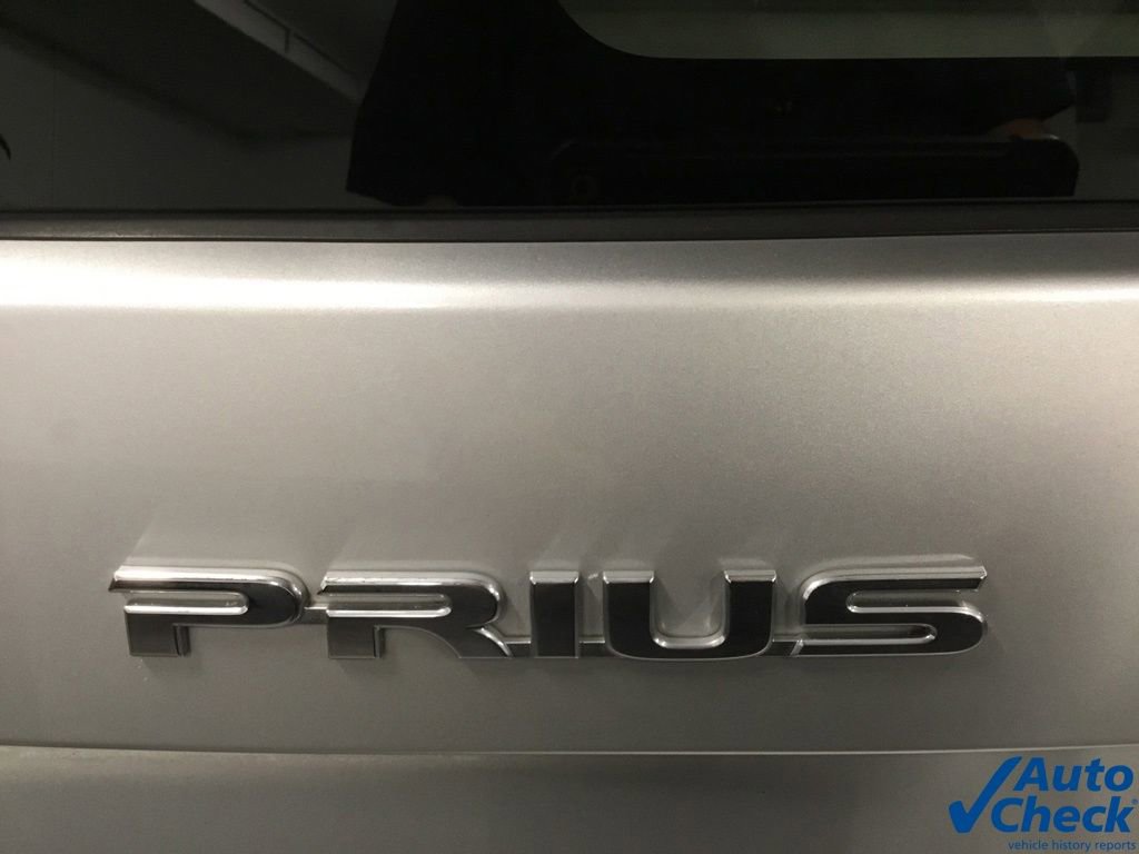 Used 2015 Toyota Prius Three w/ Solar Roof Package image 14