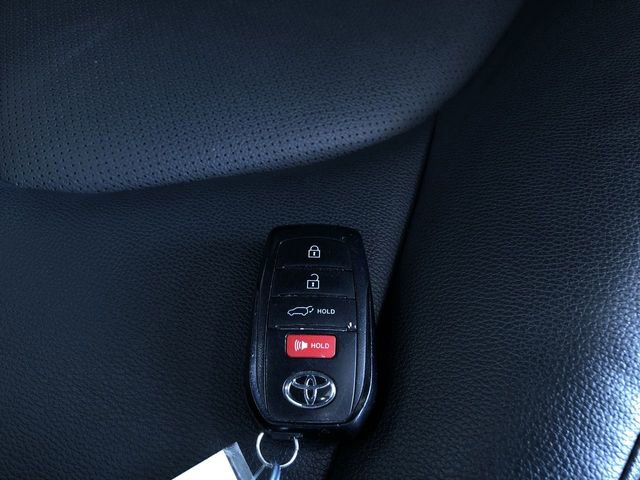 Used 2025 Toyota Grand Highlander AWD image 30