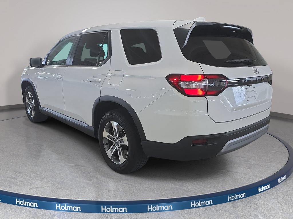 Used 2025 Honda Pilot EX-L image 8