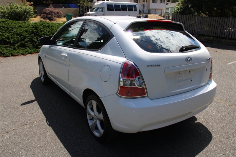 Used 2007 Hyundai Accent SE FWD image 4