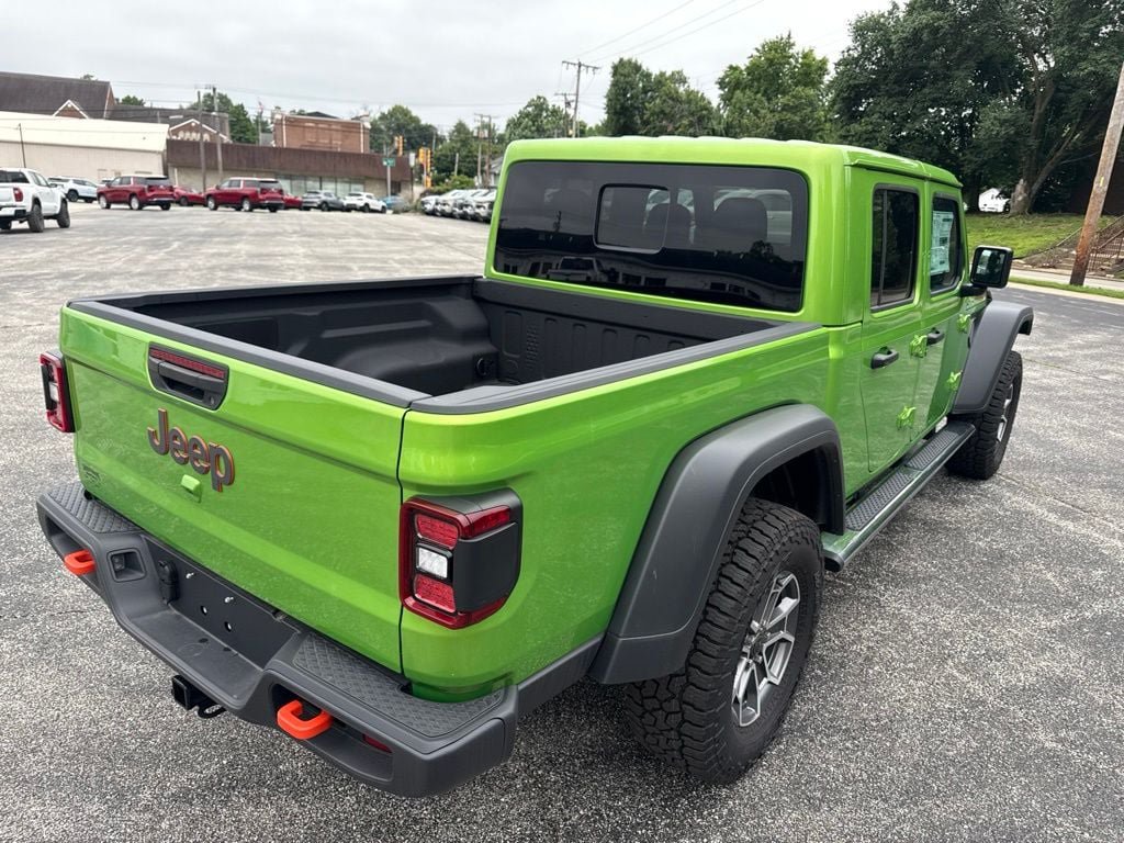 New 2025 Jeep Gladiator Mojave w/ Convenience Group AWD/4WD image 4