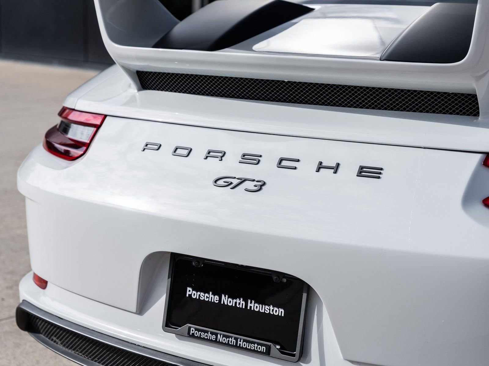 Certified 2018 Porsche 911 GT3 image 14
