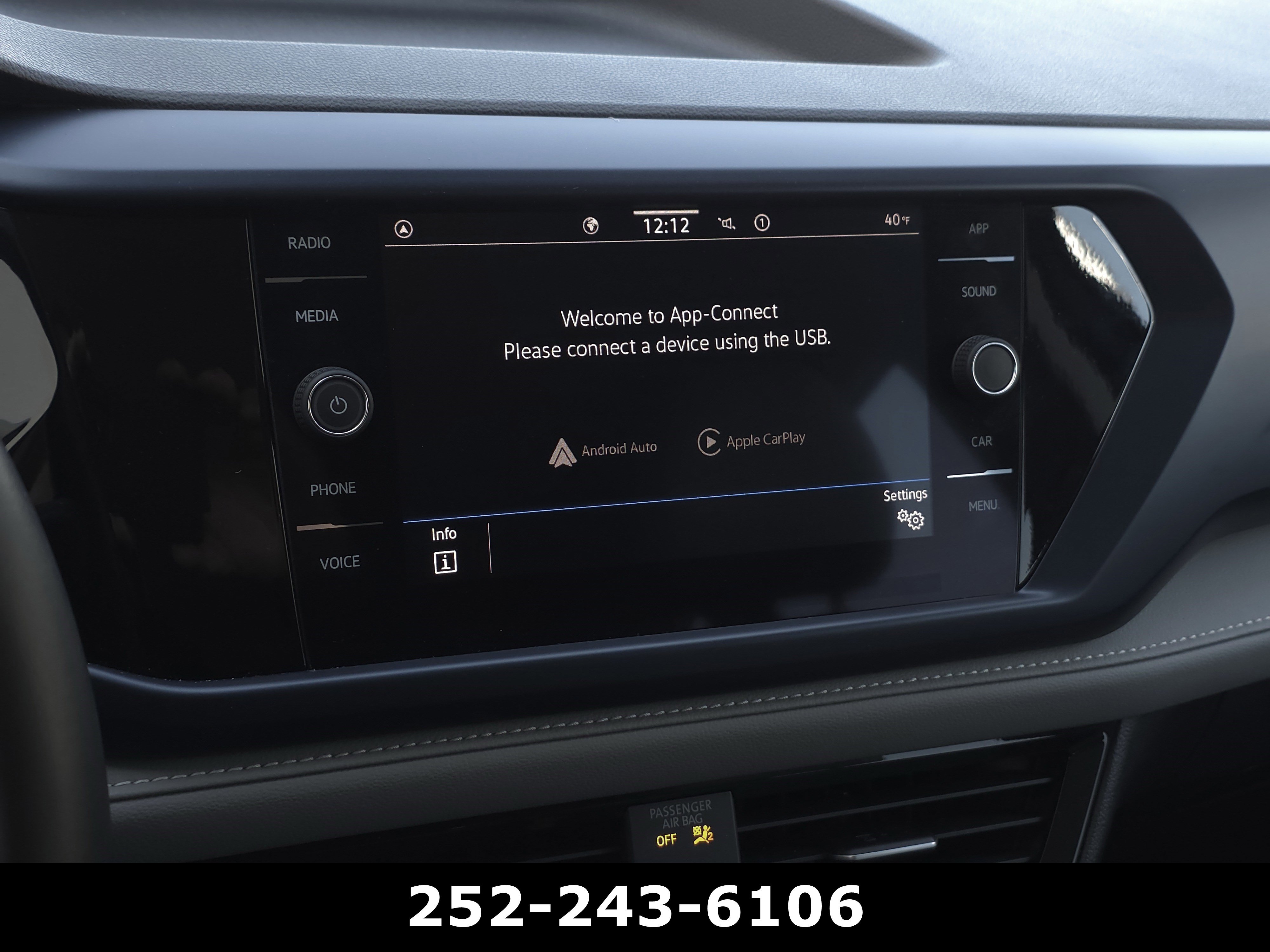 Used 2024 Volkswagen Taos SE FWD image 19