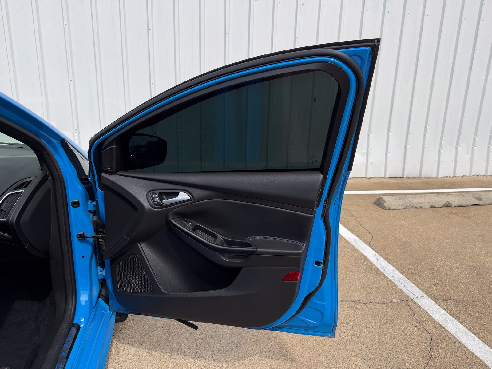 Used 2017 Ford Focus RS AWD/4WD image 33