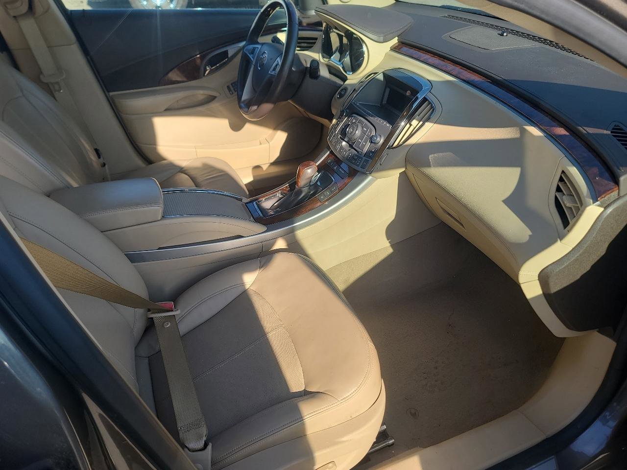 Used 2010 Buick LaCrosse CXL w/ Luxury Package FWD image 14