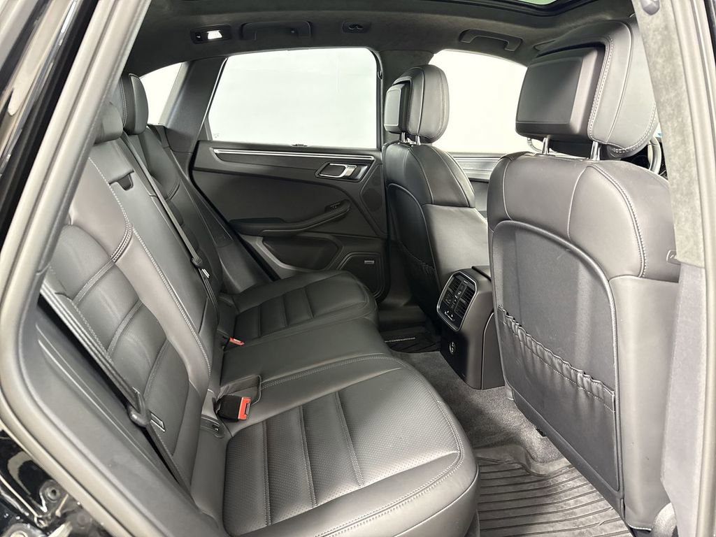 Certified 2022 Porsche Macan GTS AWD/4WD image 25
