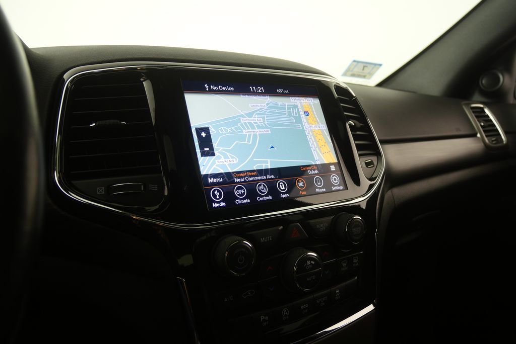 Used 2021 Jeep Grand Cherokee Laredo X AWD/4WD image 20