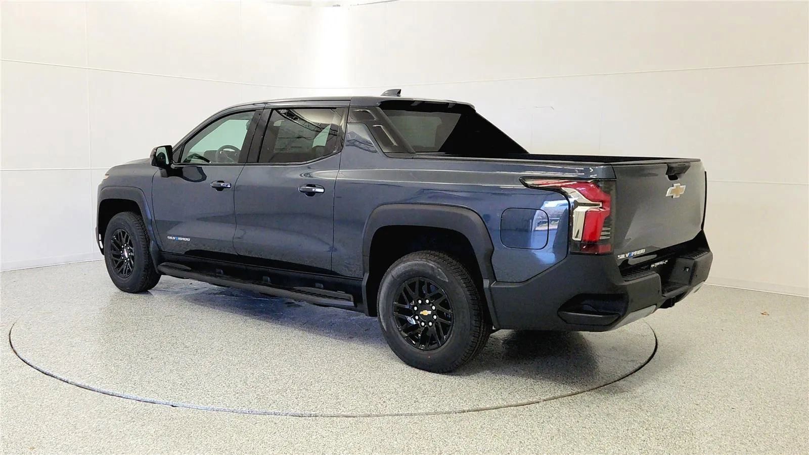 New 2026 Chevrolet Silverado EV LT image 5