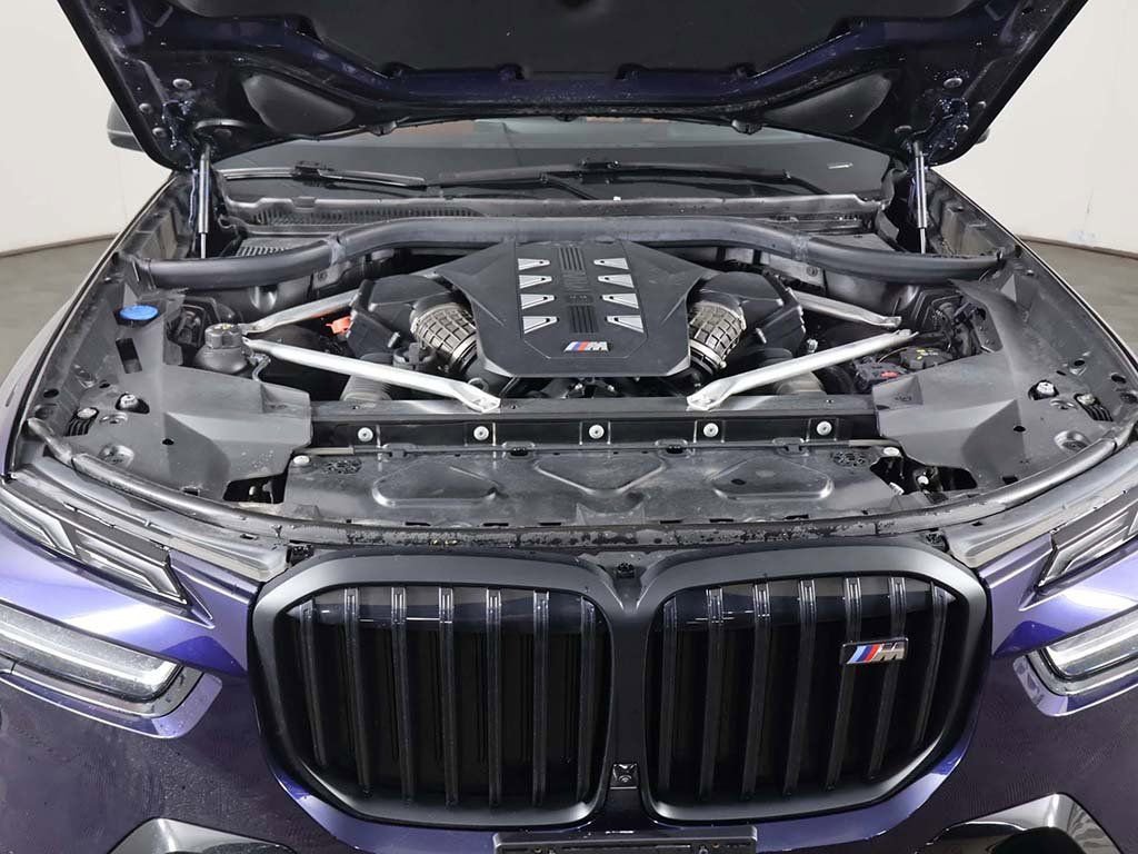 Used 2024 BMW X7 M60i image 25