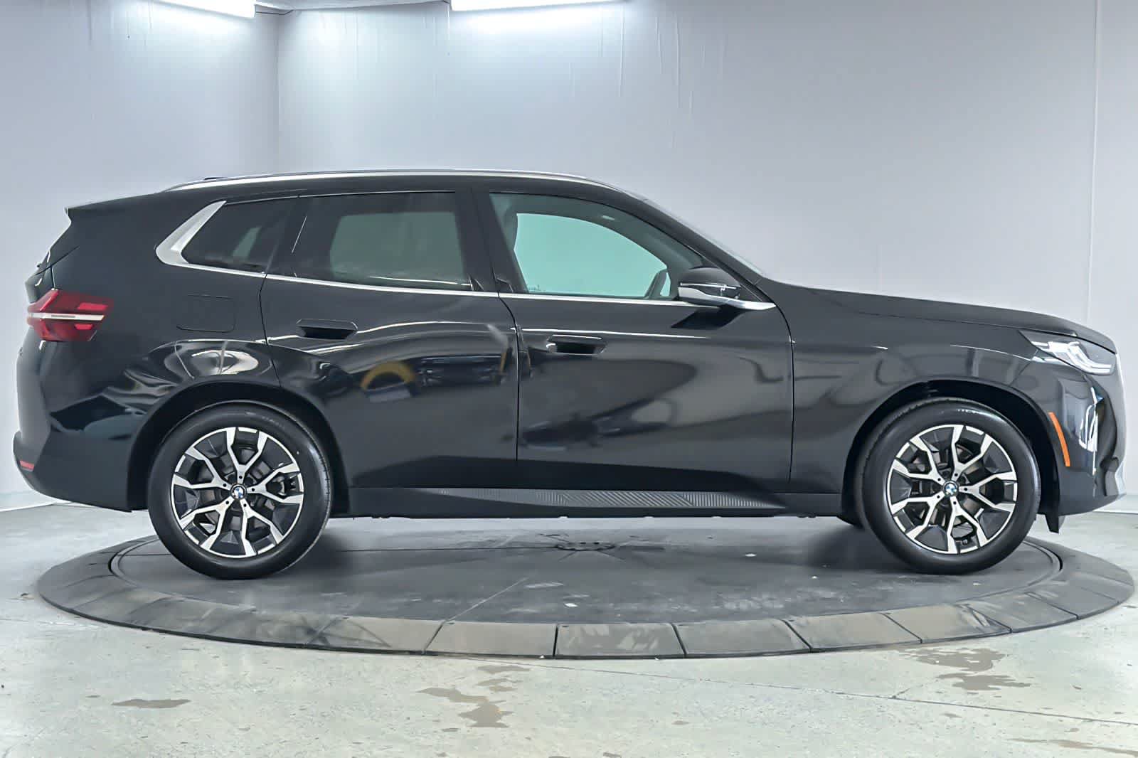 Used 2026 BMW X3 xDrive30i w/ Convenience Package AWD/4WD image 8